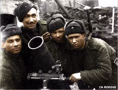 Một khẩu đội súng cối hồng quân. Nguồn ảnh: English-Russia