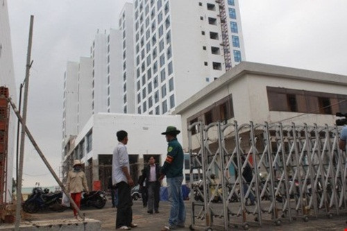 Quan doi dieu tra vu roi thang may, 5 nguoi tu vong o Da Nang-Hinh-3