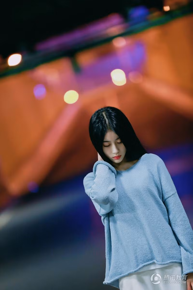 Đối với Nhã Trác, gia đình, người yêu là những người quan trọng nhất, là thứ được ưu tiên nhất. "Có gia đình, có tình yêu, tất cả mọi thứ sẽ tốt hơn", Nhã Trác chia sẻ.