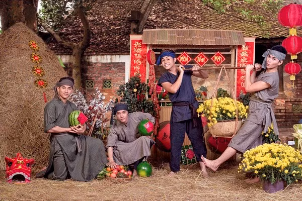 4 anh chàng điển trai nhóm 365 đã có một năm đầy thành công. Mỗi người đều phát huy được các sở trường của riêng mình.