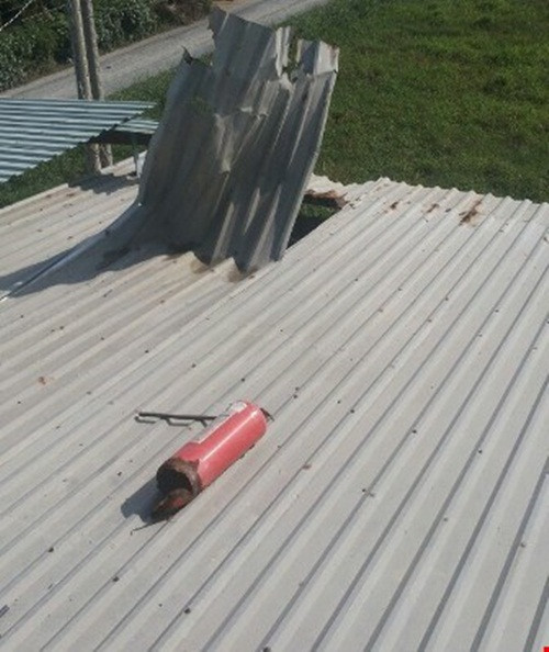 Lien tiep hai vu no binh chua chay trong xe o to-Hinh-5