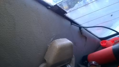 Lien tiep hai vu no binh chua chay trong xe o to