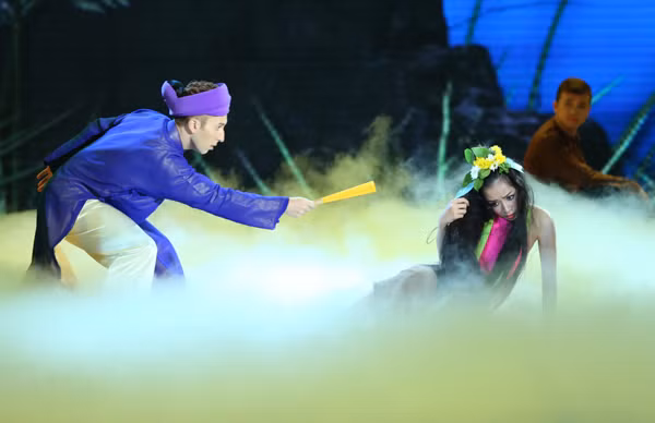 Lan Ngoc nuc no khi danh bon diem 10-Hinh-3