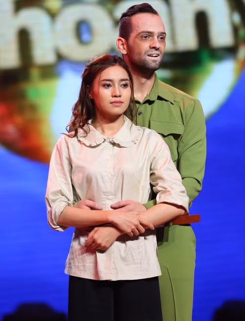 Lan Ngoc nuc no khi danh bon diem 10-Hinh-2