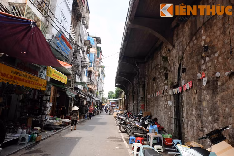 Hình ảnh các vòm cầu khu vực phố Gầm Cầu trước khi sắp bị phá dỡ.