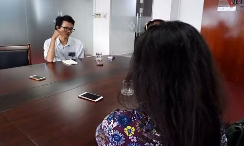 Vu hoa hau Phuong Nga: nguoi dan ba bi an len tieng