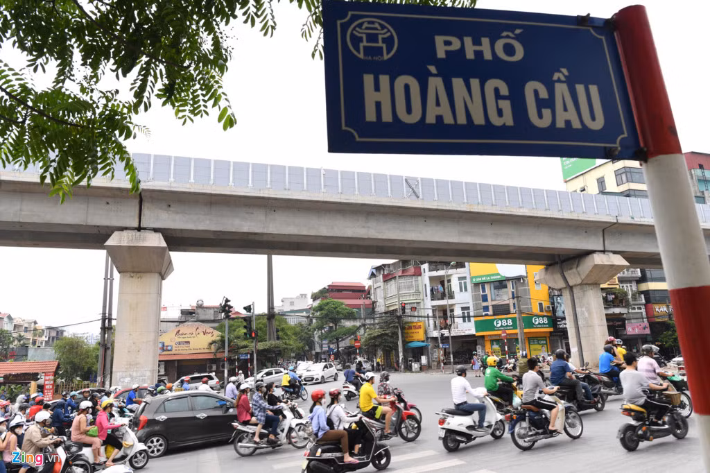 Điểm kết thúc của dự án giao với đường Cát Linh - La Thành - Yên Lãng tại Hoàng Cầu, đây cũng sẽ là điểm nối với Xã Đàn - Ô Chợ Dừa.