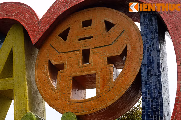 Logo biểu trưng Hà Nội nổi bật.