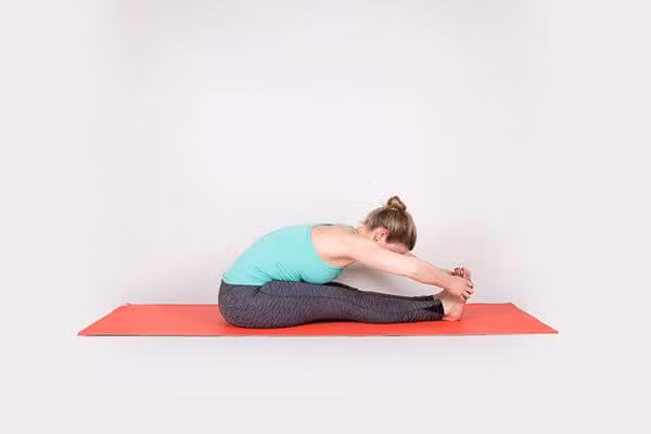 Tap ngay tu the yoga nay de giam mo bung nhanh nhat-Hinh-6