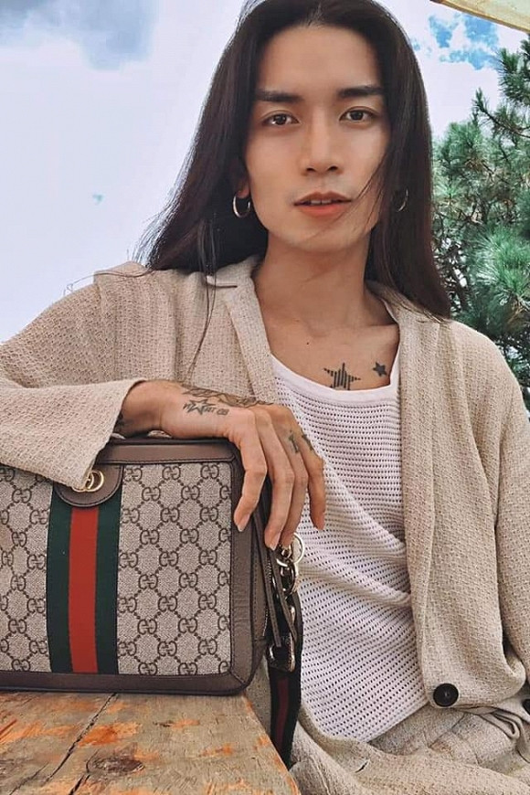 Khán giả đã quá quen thuộc hình ảnh một BB Trần với tóc dài đen nhánh như thế này. Ảnh: ngoisao.