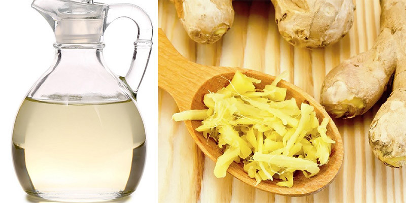 Sau đó, bạn hấp cách thủy khoảng 80ml dầu dừa và sáp nhũ hóa để cho tan sáp ra, tiếp tục cho Vitamin E vào lọ thủy tinh này và trộn đều. Ảnh: tgdd.