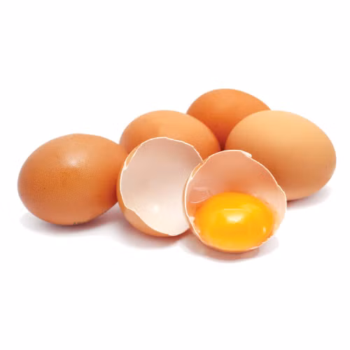 Rất đơn giản, bạn chỉ cần thả quả trứng vào bát nước. Nếu trứng chìm và nằm ngang thì nó vẫn còn rất tươi. Nếu trứng nổi trên mặt nước thì bạn nên vứt nó đi vì đây là trứng đã cũ. Ảnh: check.