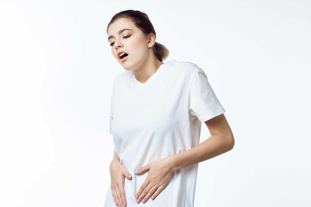 Bên cạnh đó, nếu bạn bị đau bụng dưới hay vùng chậu thì cũng có thể đây là dấu hiệu cảnh báo ung thư buồng trứng. Ảnh: reveo5sao.