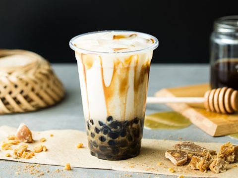 Với những “con nghiện” trà sữa thì việc lập “thời khóa biểu” trà sữa là việc làm cần thiết để đảm bảo sức khỏe và vóc dáng. Ảnh: brandsvietnam.