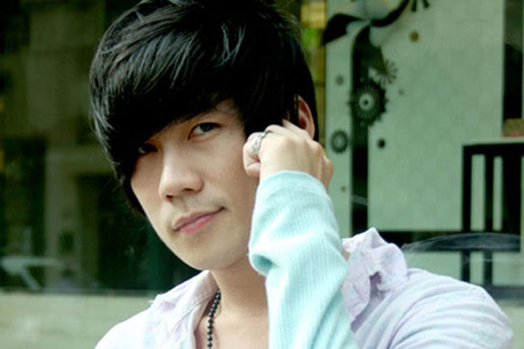 Ca sĩ Khánh Phương với đôi mắt 1 mí được rất nhiều chị em hâm mộ. Ảnh: saobiz.