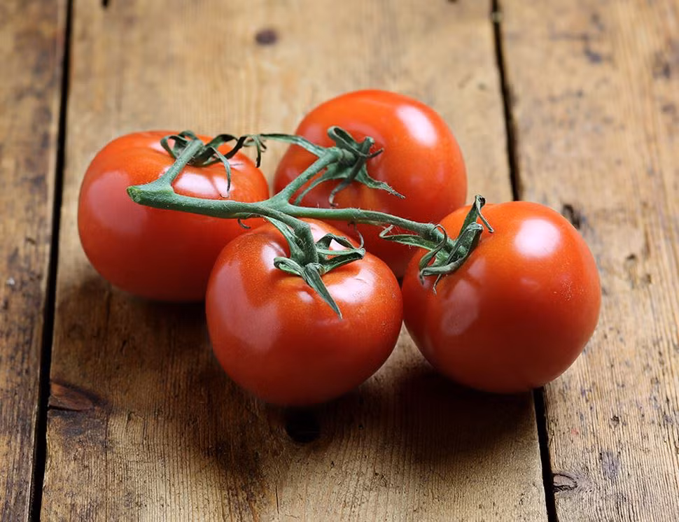 Cà chua rất giàu lycopene. Một nghiên cứu cho thấy ung thư phổi ít phổ biến hơn đáng kể ở những người ăn nhiều thực phẩm có chứa lycopene. Ảnh: abelandcole.