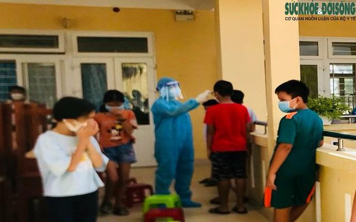 Lực lượng dân quân tự vệ, y tế luôn túc trực để đảm bảo an ninh trật tự, theo dõi sức khỏe cũng như bảo đảm công tác hậu cần. Các chế độ ăn uống của các em được Hội phụ nữ thị xã Hương Trà, phường Hương Chữ đảm nhiệm.