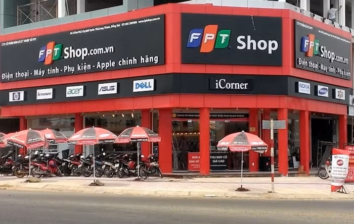 Khách hàng đề nghị được nhận máy về, FPT Shop đồng ý và nói sẽ liên hệ với Apple để trả lại máy cho khách hàng trong vòng 2 ngày làm việc. Thế nhưng, liên tục FPT Shop “hẹn lần, hẹn lượt” vẫn không trả máy đúng thời gian cho khách hàng. (Ảnh minh họa).