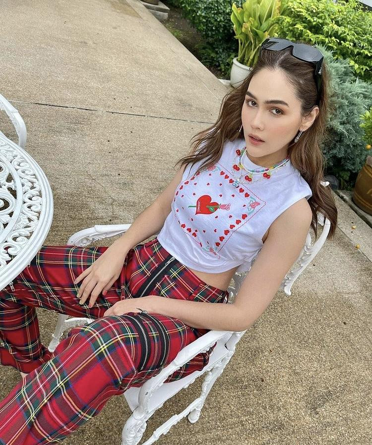 “Me 3 con” Chompoo Araya xung danh my nhan dep nhat Thai Lan-Hinh-5