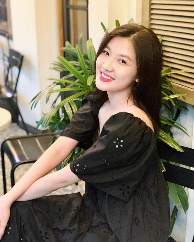 Nhan sac doi thuc cua dan my nhan phim truyen hinh gio vang VTV-Hinh-11