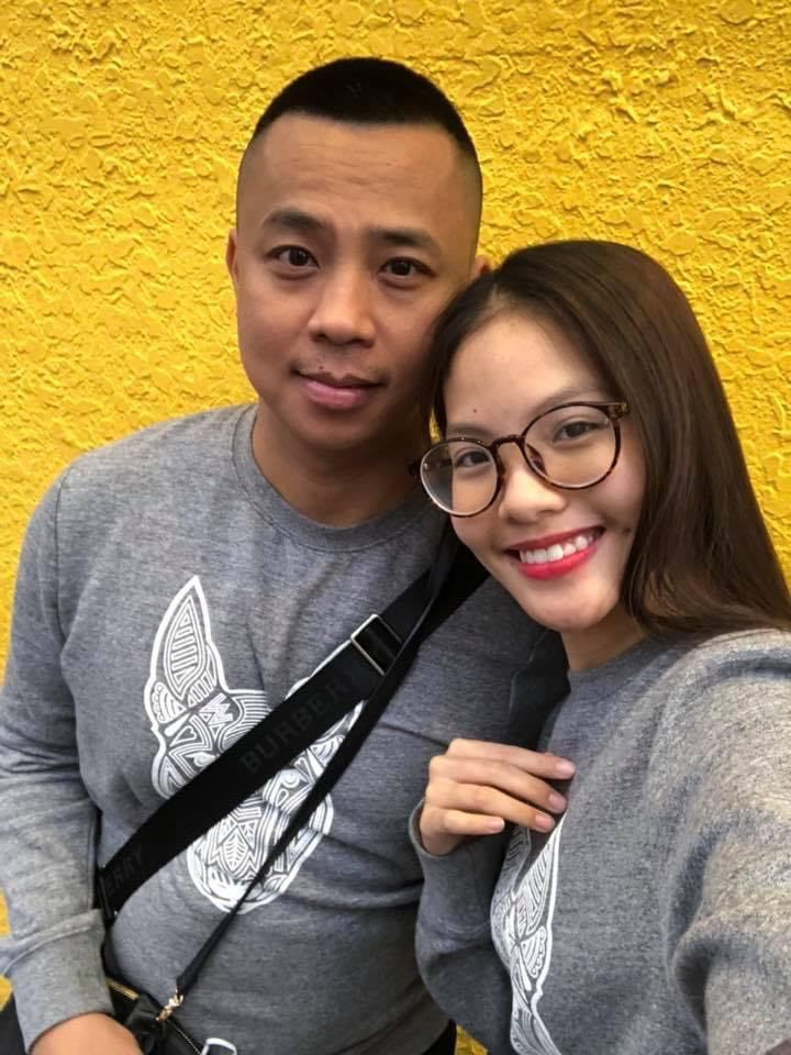 Bà xã của Chí Anh tên là Khánh Linh sinh năm 1998, là cựu học sinh trường THPT Việt Đức, Hà Nội. Chí Anh từng chia sẻ, anh yêu vợ từ cái nhìn đầu tiên nhưng đã bị Khánh Linh "phũ", chặn mọi cách liên lạc. Sau 6 tháng "cưa cẩm", nhờ sự thông minh và tài năng ăn nói của Chí Anh đã khiến Khánh Linh dần mở lòng.