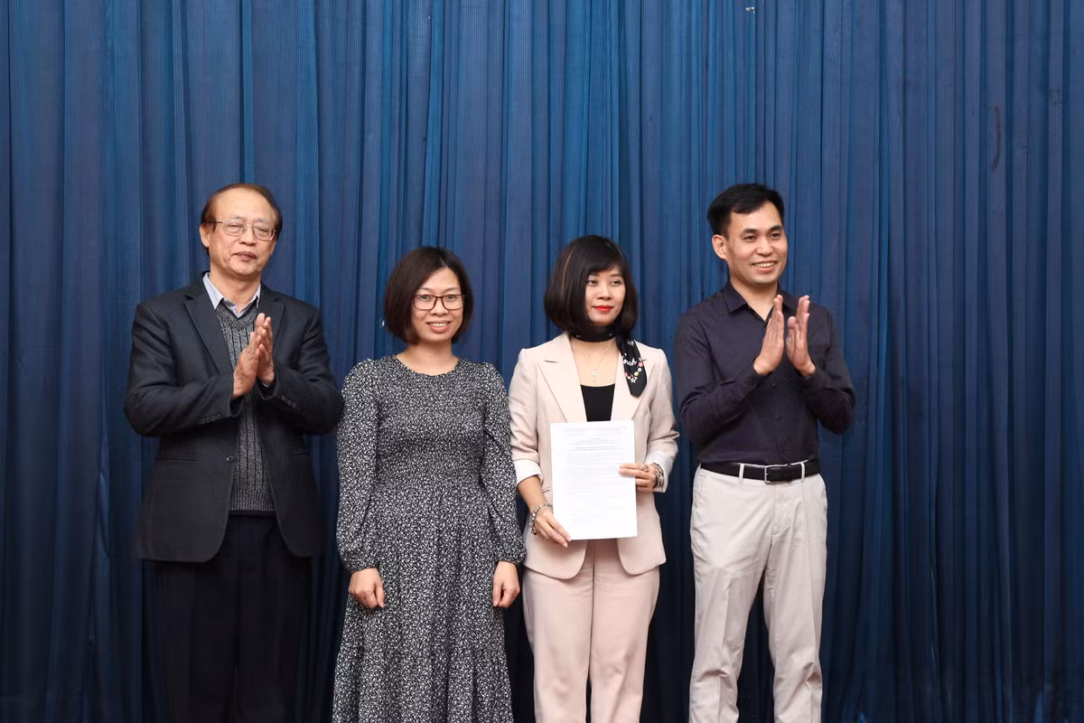 Thanh lap Bao Tri thuc va Cuoc song, bo nhiem ba Nguyen Thi Mai Huong lam Pho Tong bien tap phu trach