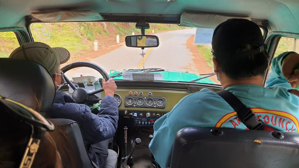 Đa số các xe được sản xuất từ những năm 2003, 2004, 2005. Theo quy định, xe vận chuyển khách du lịch đã sản xuất trên 15 năm không được khai thác kinh doanh vận tải.