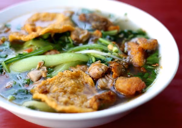 Món bún ngao đậm chất Hải Phòng là một món ăn ngon tuyệt để bạn nhâm nhi thưởng thức ngày đầu đông này. Ảnh: Blogtamsu.