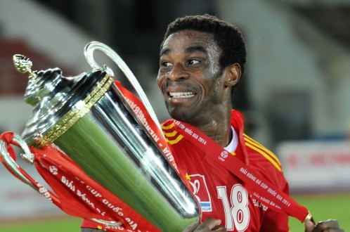 Hậu vệ 33 tuổi này là một người trấn giữ vững chắc tuyến sau của Hải Phòng. Anh đã giúp Hải Phòng trở thành đội bóng để thủng lưới ít nhất lượt đi V-league tại mùa giải năm 2015.