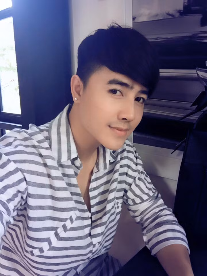 Chuyên nhập các mặt hàng từ Thái Lan về Việt Nam buôn bán, đáp ứng nhu cầu của đại đa số các bạn trẻ Việt, nhưng Thiên Anh cũng luôn ấp ủ cho ra đời một dòng sản phẩm riêng, xin đầy đủ các giấy tờ, hoàn thành các thủ tục kiểm nghiệm, cho ra mắt công ty, thương hiệu riêng và trở thành một ông chủ thực sự.