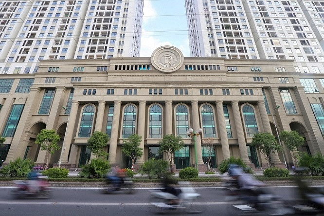 Co phieu bi dinh chi giao dich, “suc khoe” Hai Phat, Apax Holdings ra sao?