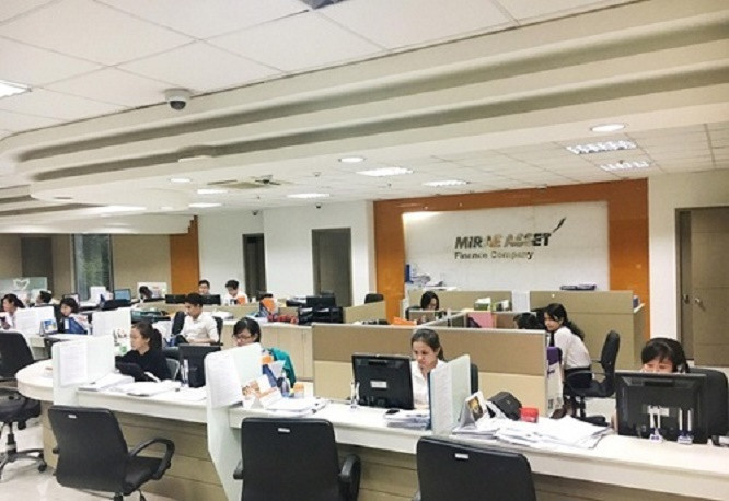 Truoc sai pham dat lenh co phieu bi phat, Chung khoan Mirae Asset lo, lai ra sao?