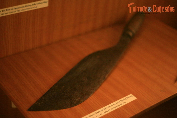 Con dao bà Trần Quang Mẫn (Kiên Giang) dùng để diệt tên ác ôn Lâm Quang Phùng.