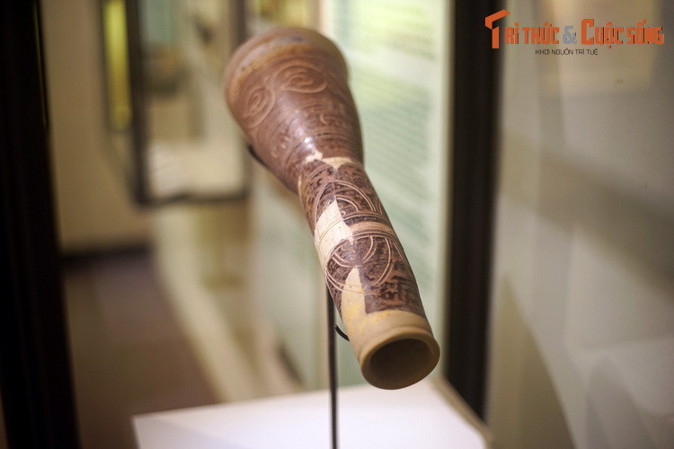 Dù công năng không thể so sánh được với những chiếc loa phóng thanh hiện đại, chiếc loa gốm này vẫn có thể khuếch đại âm thanh lên đáng kể, giúp lời nói truyền xa hơn nhiều so với khi không dùng loa.