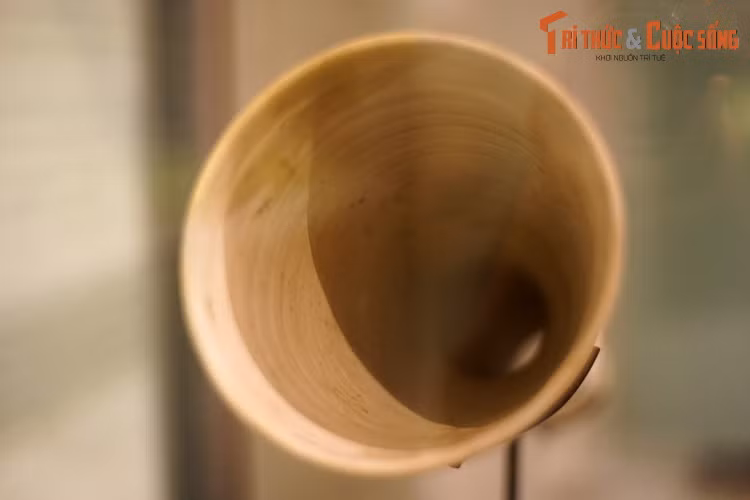 Vào kỷ nguyên mà khoa học công nghệ chưa phát triển, những chiếc loa thô sơ như thế này là công cụ truyền tin không thể thiếu trong xã hội.