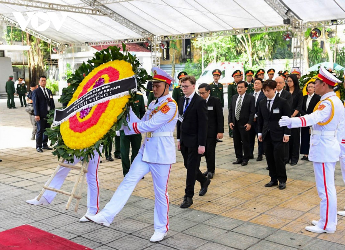 [TRUC TIEP] Le vieng Tong Bi thu Nguyen Phu Trong ngay 26/7: 