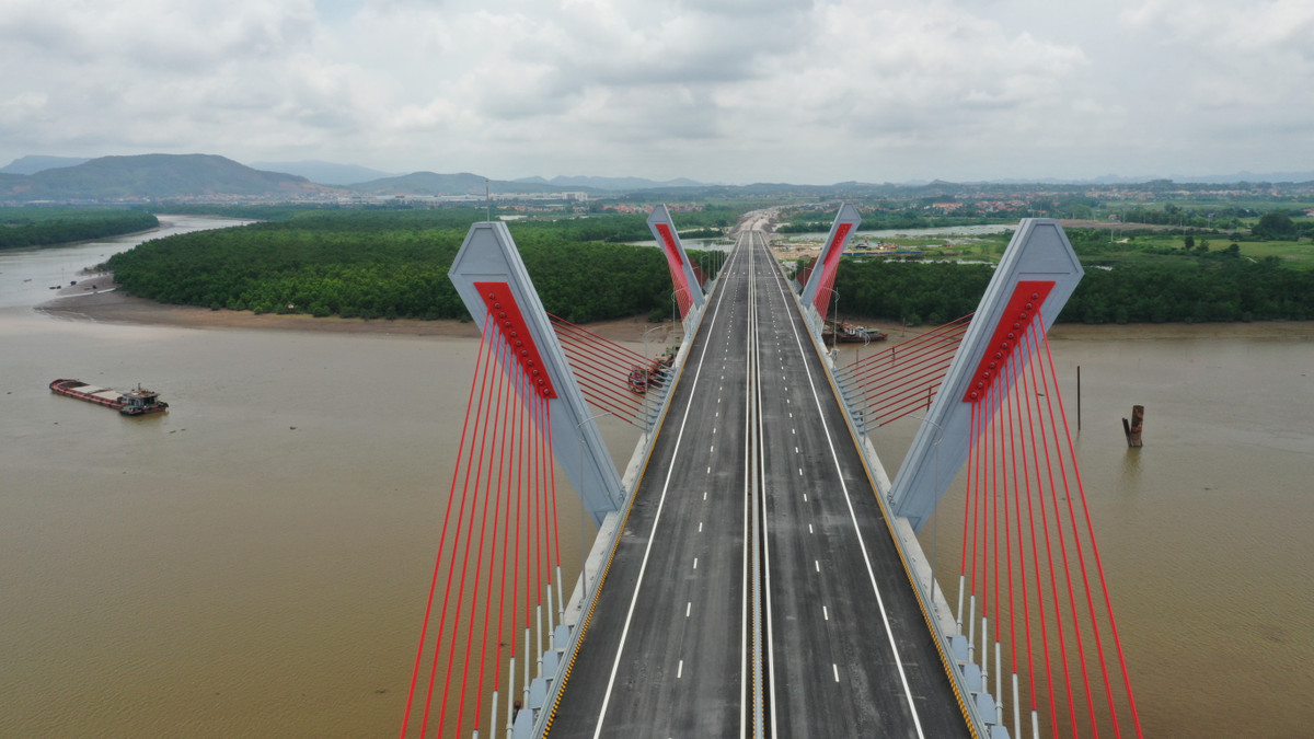 Dự án nhằm nâng cao năng lực phục vụ về giao thông, tạo hệ thống kết nối giao thông liên vùng, đáp ứng nhu cầu giao thông vận tải giữa các khu công nghiệp, cụm công nghiệp, nhân dân trên địa bàn huyện Thủy Nguyên, thị xã Quảng Yên nói riêng và 2 địa phương Hải Phòng, Quảng Ninh nói chung.