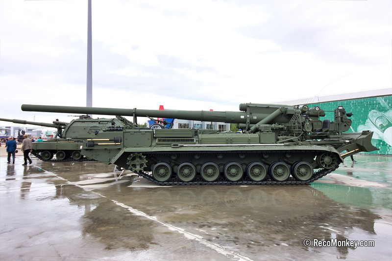 Pháo tự hành 2S7M Malka đã diệt được mục tiêu một cách chính xác nhờ việc hiệu chỉnh tọa độ theo dữ liệu được UAV trinh sát trả về, phát bắn được mô tả là "chính xác như súng bắn tỉa".