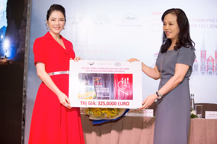 Năm nay, Lý Nhã Kỳ đã thỏa được khát khao mang hình ảnh Việt Nam đến Cannes khi tài trợ đến 1 triệu euro để quảng bá điện ảnh Việt Nam và du lịch TP HCM.