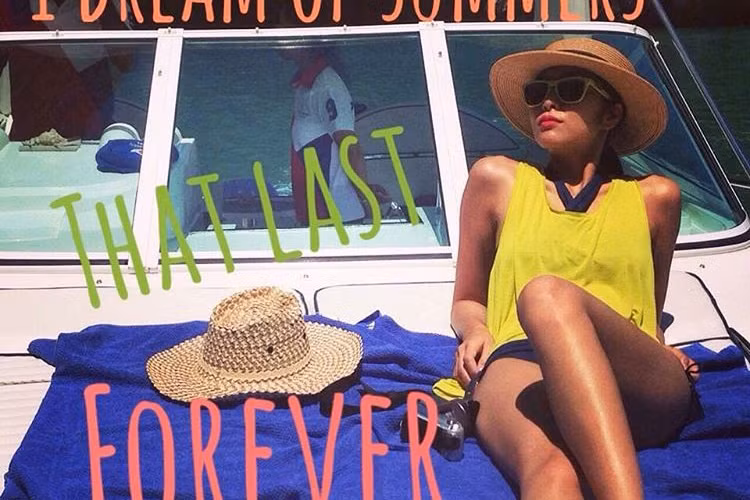 Sau 5 năm kết hôn, Tăng Thanh Hà đã là mẹ của hai nhóc tì. Mới đây, cô hoài niệm quá khứ khi chưa phải bận bịu chăm sóc con cái. Ảnh: FBNV