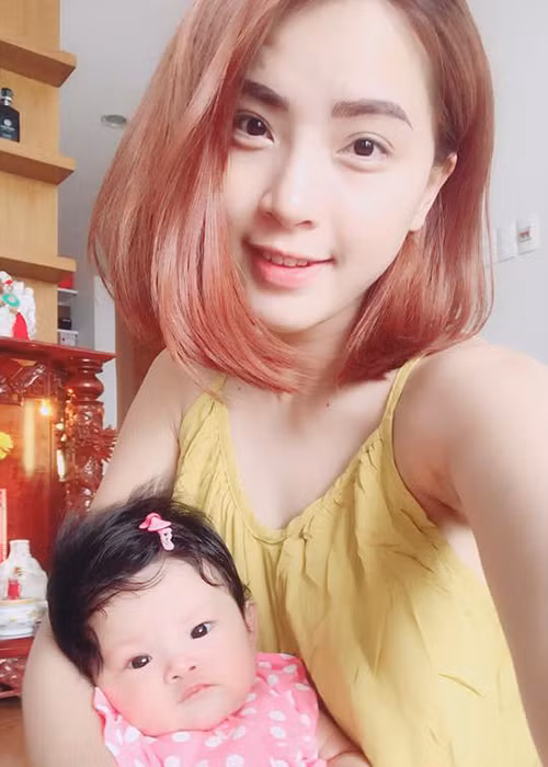 Ngam ve sieu dang yeu cua con gai Thanh Dat - Hai Bang