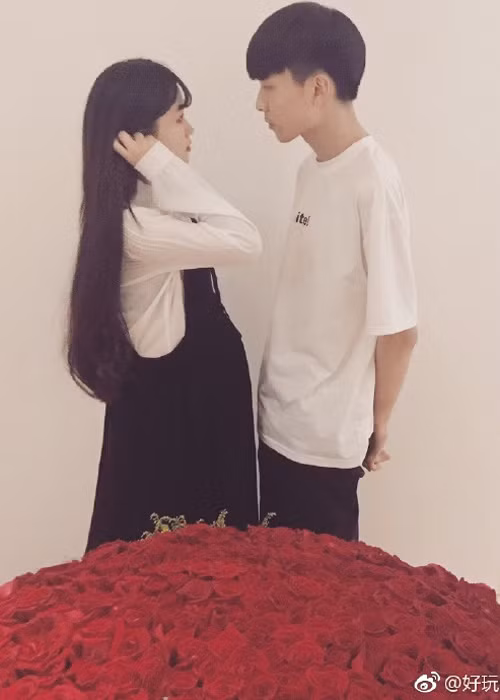 Không ít ý kiến cho rằng việc Thanh Ninh và Nhạc Nhạc sắp làm cha mẹ dễ gây ảnh hưởng xấu tới giới trẻ khi cả hai đều làm MC. Ảnh: Ifeng