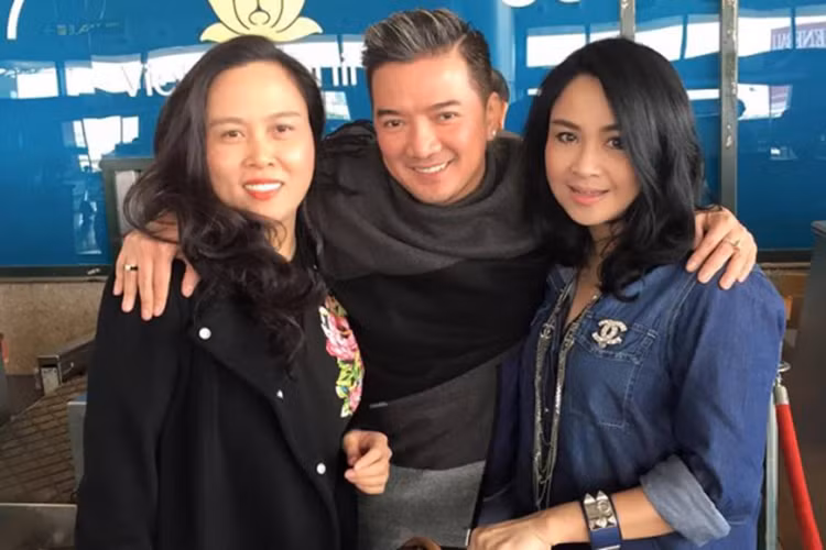 Sau sự cố, Đàm Vĩnh Hưng và Thanh Lam gần như tránh mặt nhau. Mối quan hệ căng thẳng này được hóa giải vào năm 2014. Theo lời Mr Đàm, đàn chị đã chủ động hỏi thăm anh. Đàm Vĩnh Hưng vui vẻ đáp lại. Tất nhiên, mối quan hệ của họ không được như trước. Ảnh: Vietnamnet