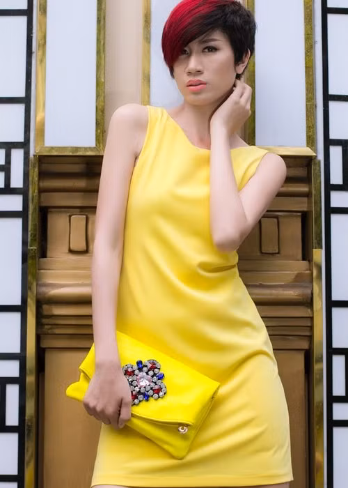 Trang Trần từng thi đỗ chuyên ngành Diễn viên Sân khấu Điện ảnh tại Trường Cao đẳng Nghệ thuật Hà Nội. Năm 2005, khi còn đang là sinh viên, cô bắt đầu làm người mẫu. Ảnh: Lao động