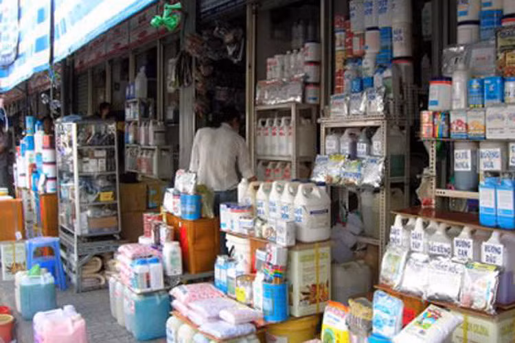 Chợ "tử thần" hóa chất Kim Biên ở TP HCM (Ảnh: KT)