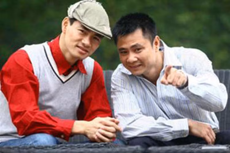 Ngoài ra, mỗi dịp hè đến, dù bận công việc riêng nhưng Xuân Bắc và Tự Long vẫn dành thời gian để cùng nhau thực hiện chương trình hài dành cho thiếu nhi. Vì thế, đôi bạn có một lượng fans nhí rất đông đảo. Ảnh: Giadinhvaxahoi