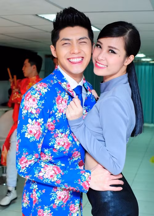 Vì Noo Phước Thịnh - Đông Nhi quá thân thiết nên không ít lần người hâm mộ hiểu lầm rằng hai người yêu nhau. Tuy nhiên, nam ca sĩ sinh năm 1988 khẳng định cả hai chỉ có thể là bạn bè. Ảnh: Thể thao văn hóa