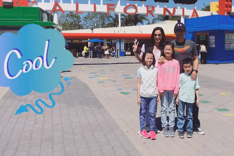 Vợ chồng siêu mẫu 8x thường đưa 2 cô con gái và cậu con trai đi chơi trong những dịp cả 5 thành viên gia đình rảnh rỗi. Ảnh: FBNV