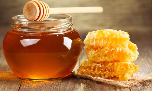 Thuc pham nay con dung chung voi mat ong coi chung ngo doc