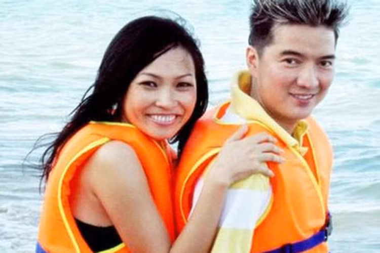 Hình ảnh Phương Thanh - Đàm Vĩnh Hưng ở Nha Trang được chụp trước khi tình bạn đẹp giữa họ tan vỡ trong sự tiếc nuối của người hâm mộ. Ảnh: Giadinhvietnam